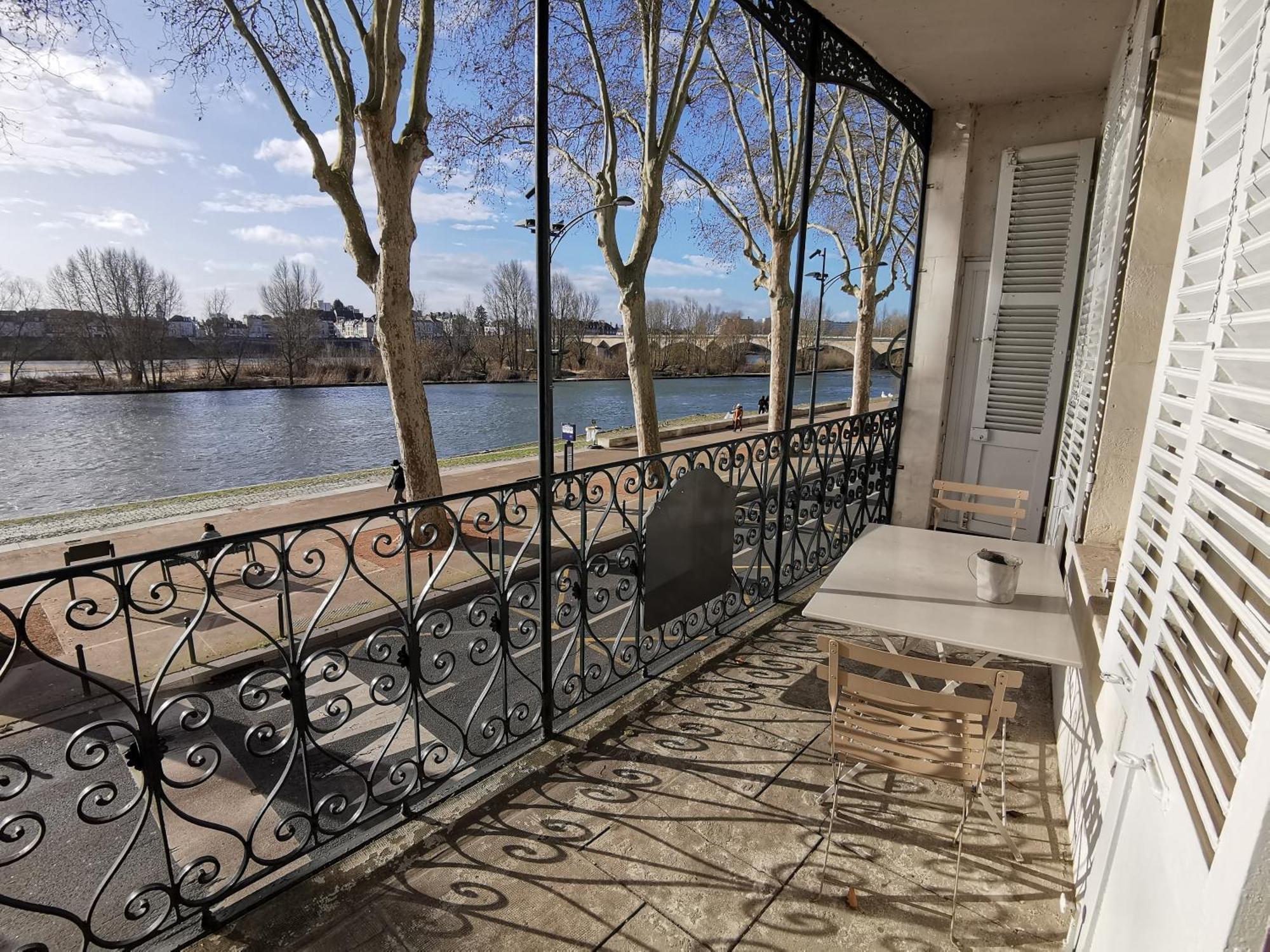 Appart Gite Les Oiseaux- Face Loire Quai Du Chatelet Orlean Zewnętrze zdjęcie